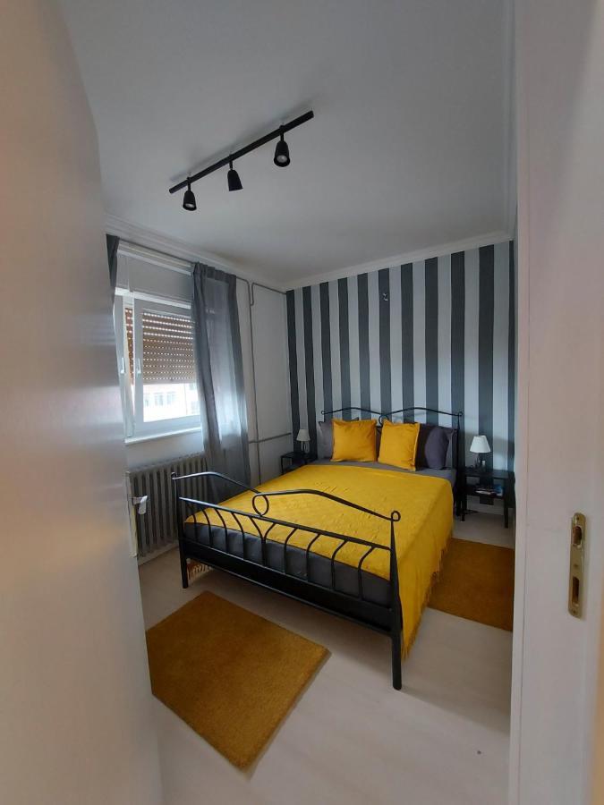 Center Danube Street Apartment Novi Sad Exterior photo