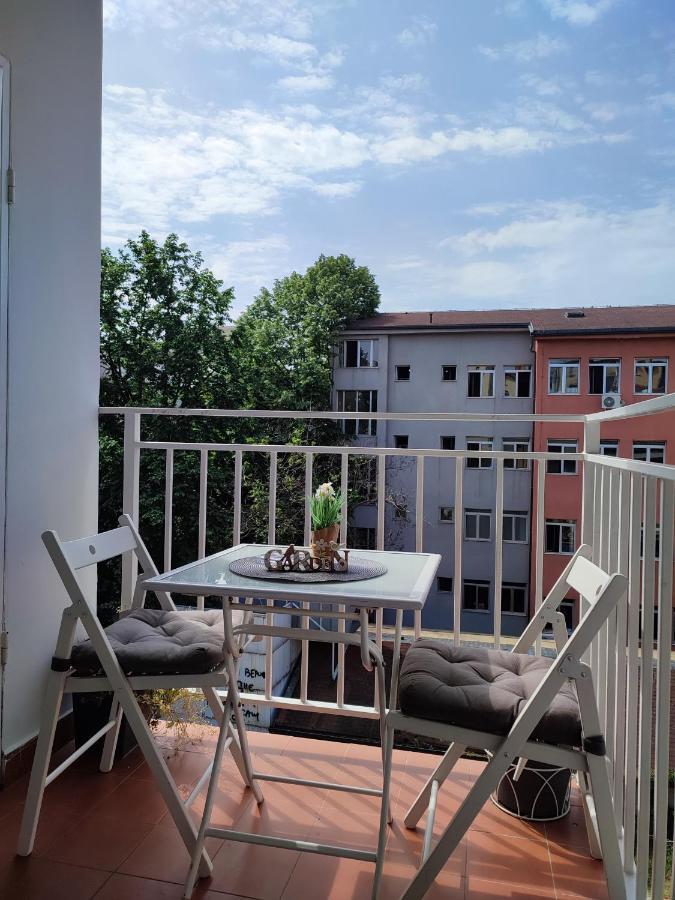 Center Danube Street Apartment Novi Sad Exterior photo